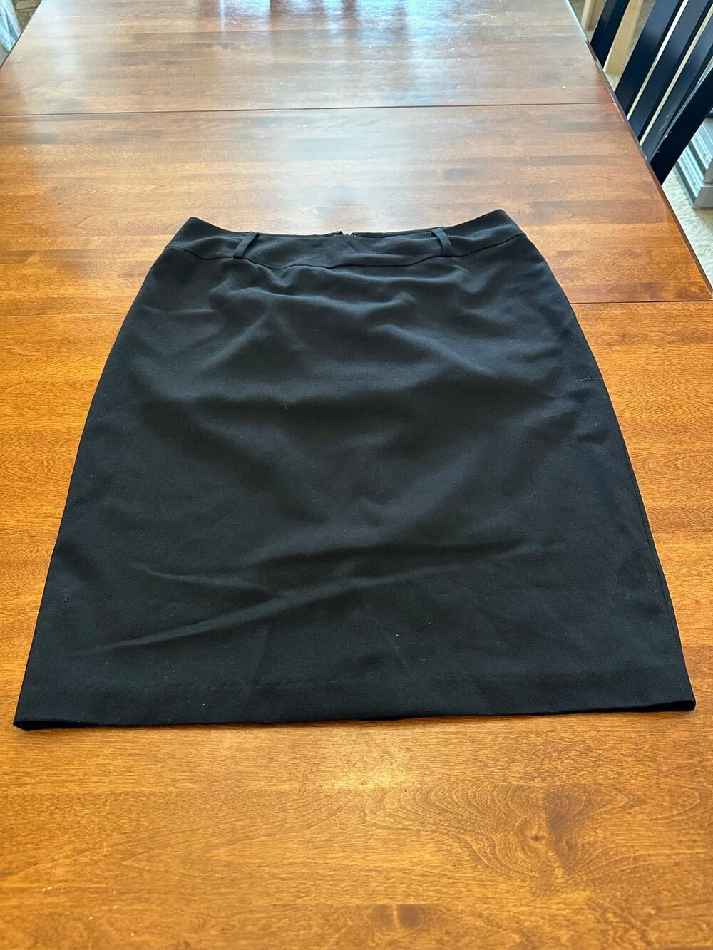 Covington Women’s 10 Black Woven Knee Length Pencil Skirt